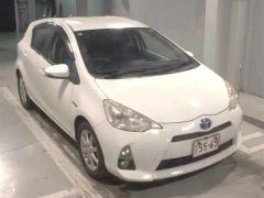 Toyota Aqua NHP10, 2013