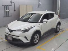 Toyota C-HR ZYX10, 2017