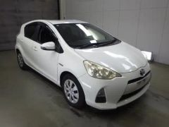 Toyota Aqua NHP10, 2012
