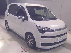 Toyota Spade NSP141, 2015