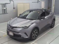 Toyota C-HR NGX50, 2018