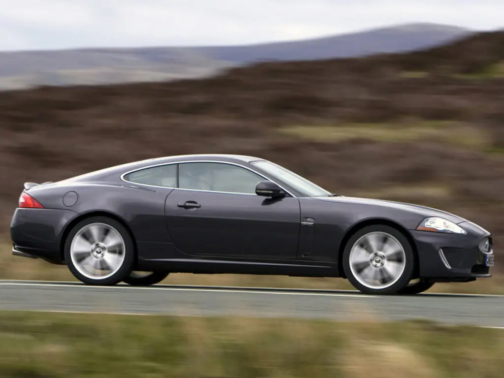 Audi TT Coupe в кузове 8J, выпускаемого с 2006 года по 2010 год для рынка Велико