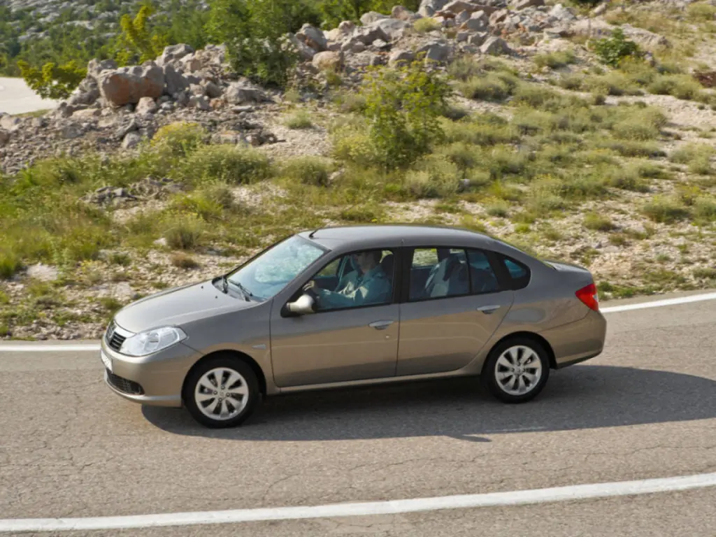 Renault Symbol 2008-2012 - технические характеристики фотографии и полный обзор