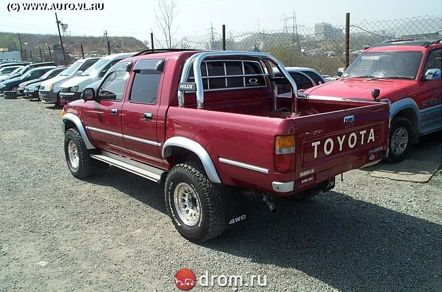 Пикап в новосибирске. Toyota Hilux 1990 Pickup. Toyota Hilux 1994 пикап. Тойота Хайлюкс 1991. Toyota Hilux Pickup 2002.
