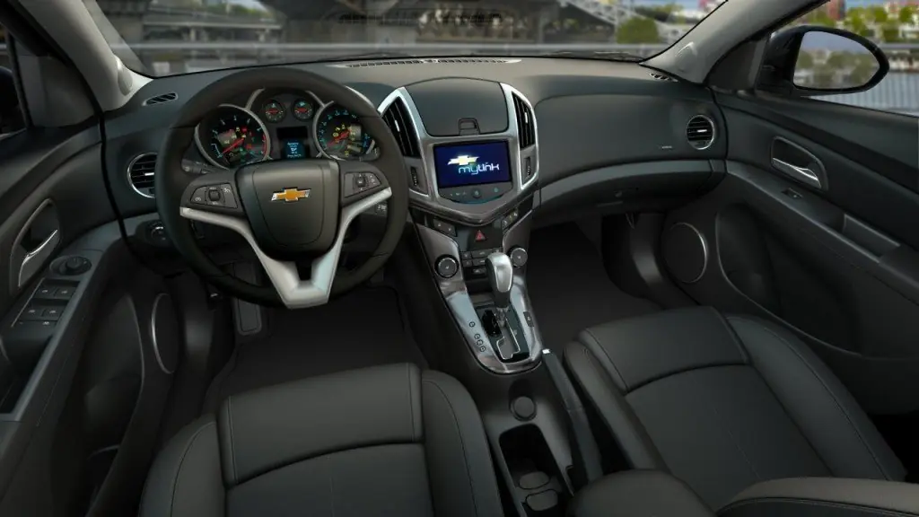 Отзывы владельцев Chevrolet Cruze Hatchback (2011-2015)