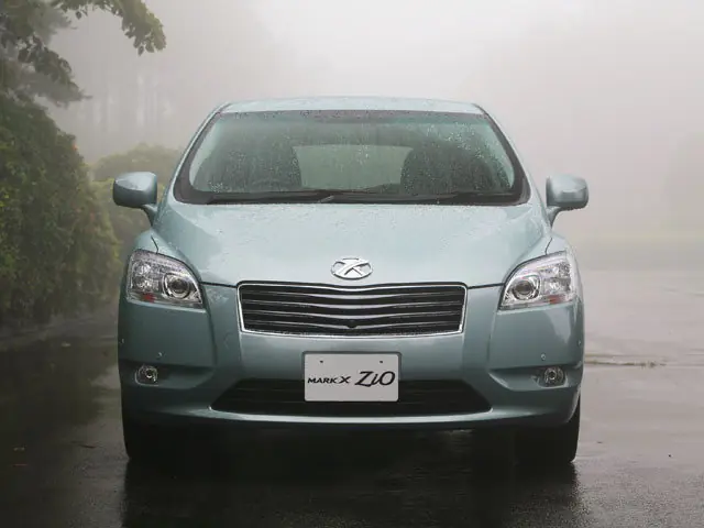 Toyota Mark x Zio 2009
