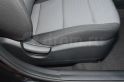 Регулировка передних сидений: Водительское сиденье с регулировкой по высоте, поясничный подпор водительского сиденья с электроприводом регулировок