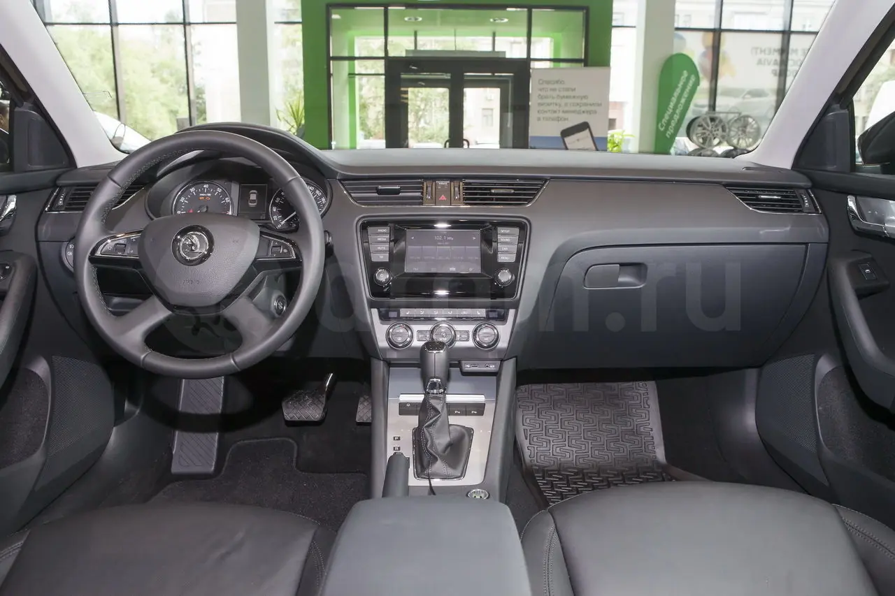 8 дсг. 1. 1. Шкода октавия 1. Octavia rs 2010 салон.