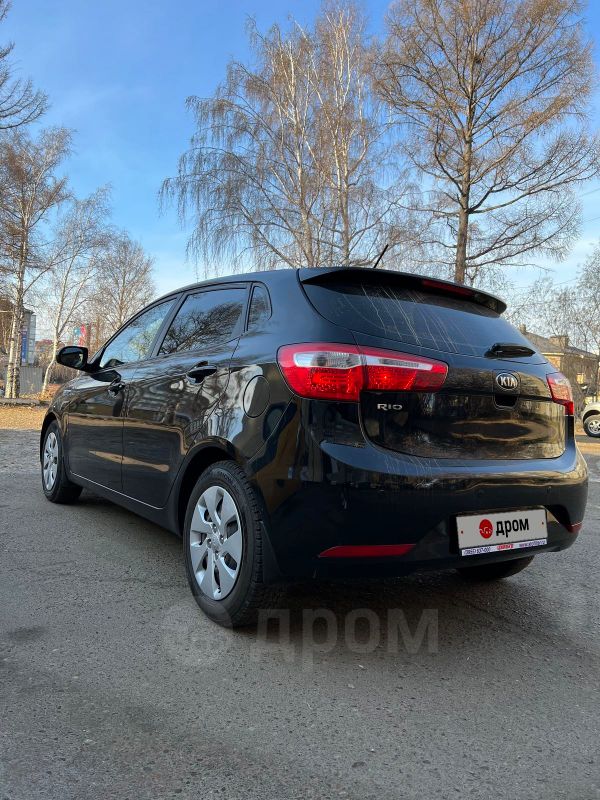 Kia Rio 2013 черная хэтчбек