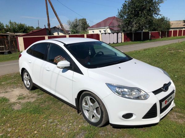 Ford Focus 2012 седан белый