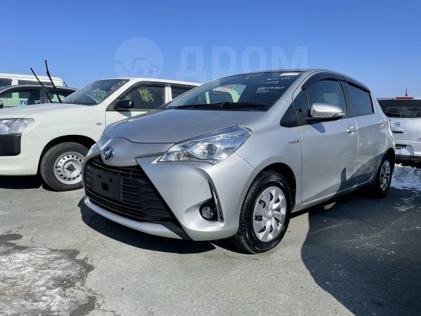 Toyota Vitz 2017 гибрид