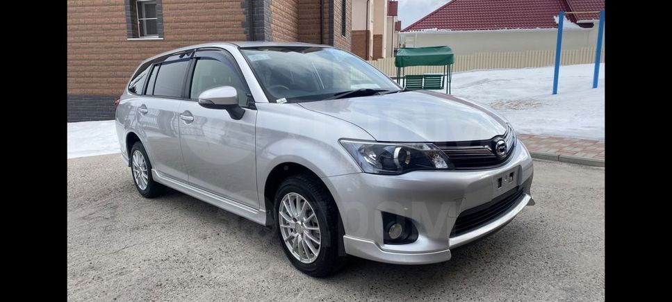 Toyota Corolla Fielder 2014