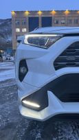 SUV или внедорожник Toyota RAV4 2019 года, 2869000 рублей, Петропавловск-Камчатский