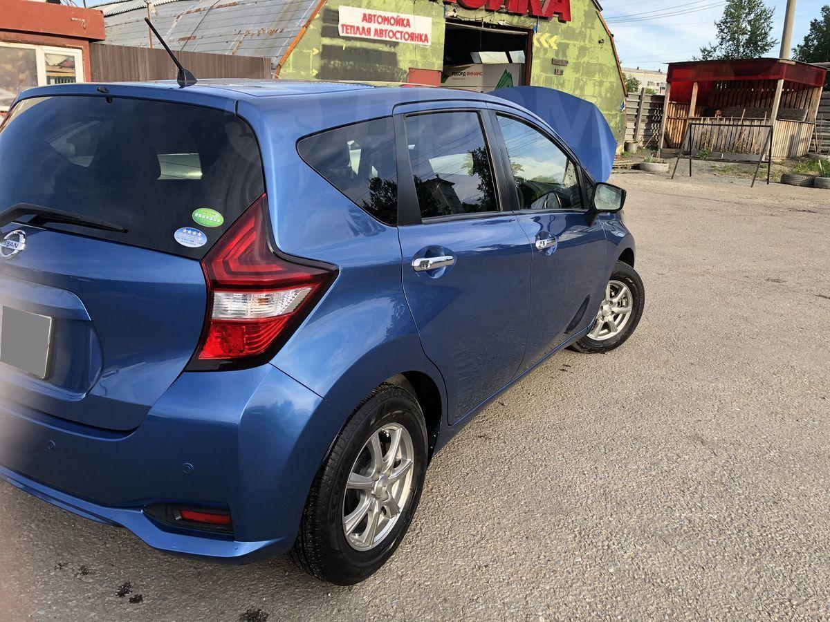 nissan note малолитражка