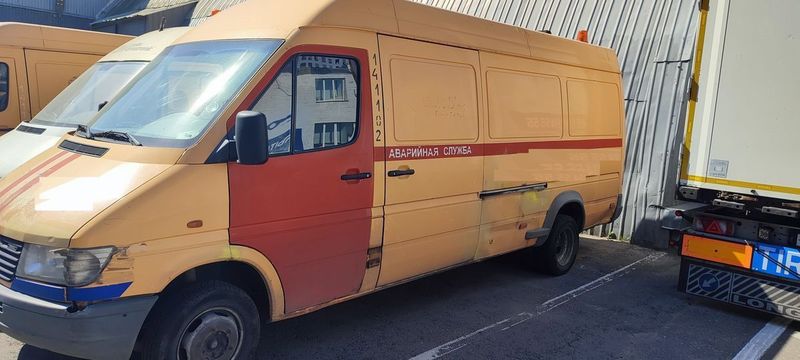 Mercedes Benz Sprinter 311 скорая