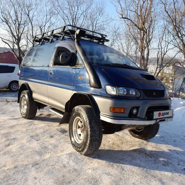 Купить Mitsubishi Delica 2000 Года