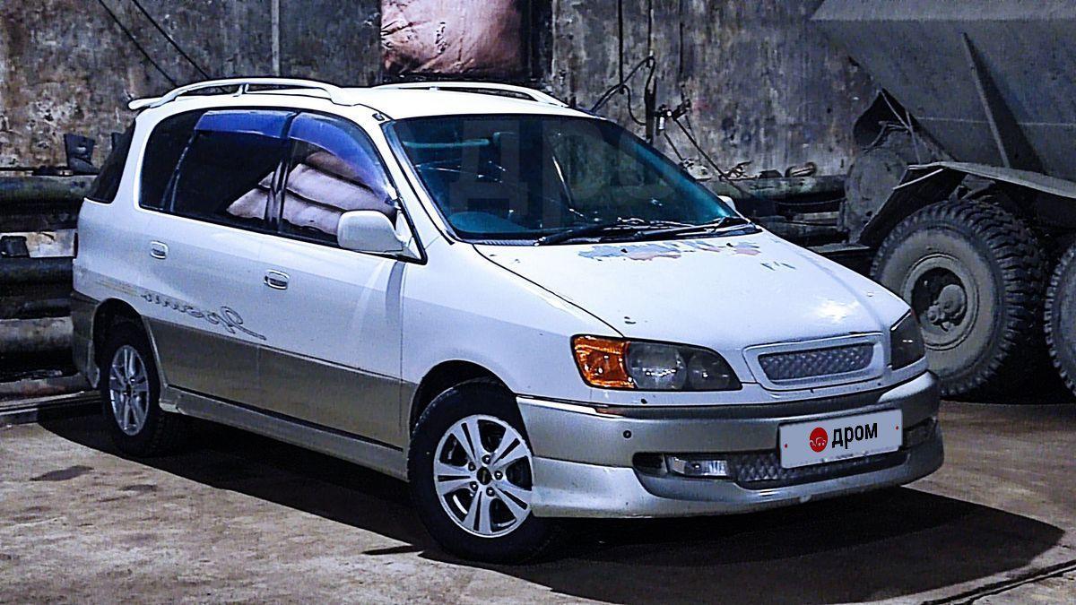 Ипсум 2000 года. Toyota ipsum 1998. Тойота Ипсум 98 года. Toyota ipsum 1998 левый руль.