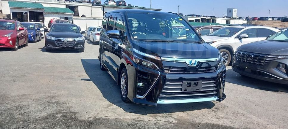 Toyota Voxy 2018 Black