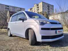 Хэтчбек Toyota Spade 2012 года, 800000 рублей, Краснодар