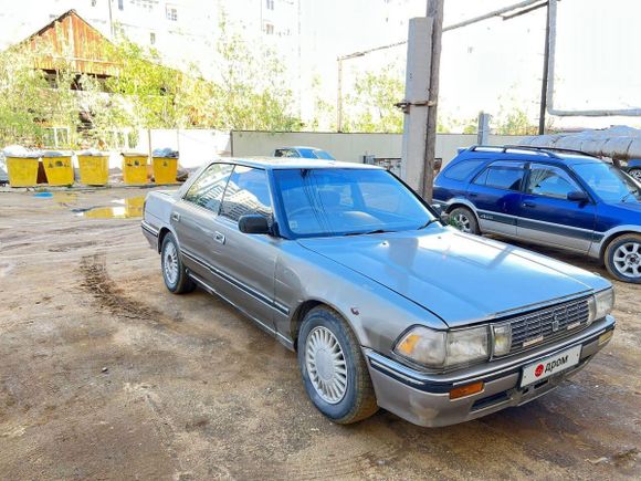 JDM столик Crown 131