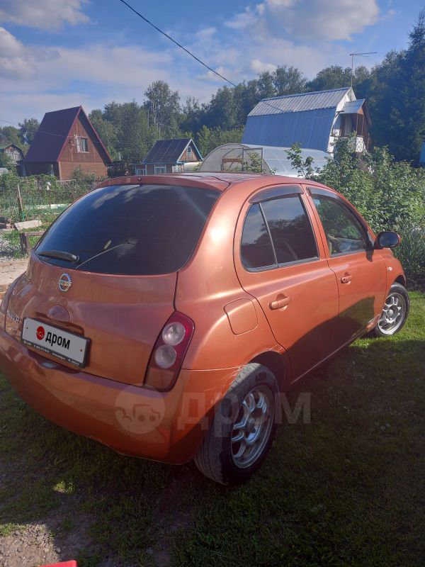 Ниссан Марч 2003 оранжевый