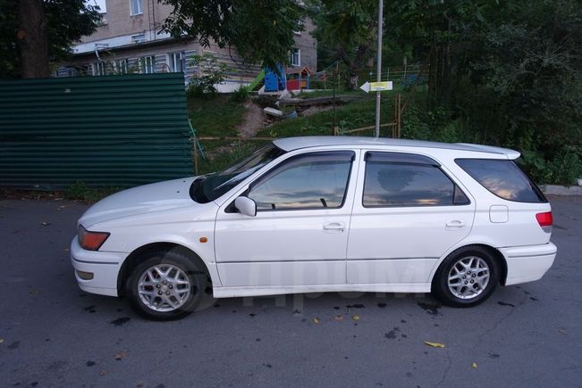 Тойота Виста Ардео 2008 год бело серая