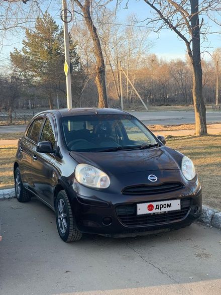 Nissan March 2013