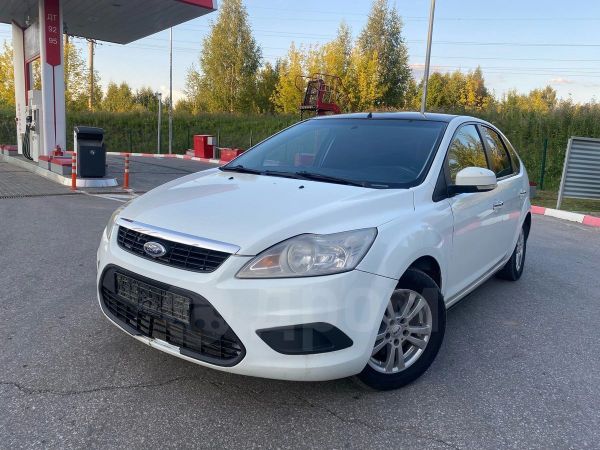 Ford Focus 2008 седан белый