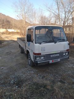 Бортовой грузовик Nissan Atlas 1990 года, 380000 рублей, Дальнегорск