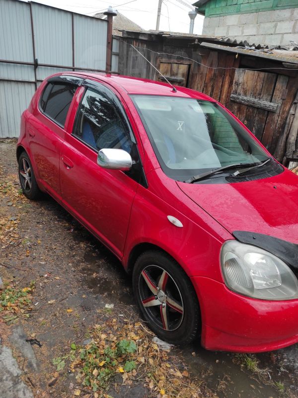 Toyota Vitz 2000 салон