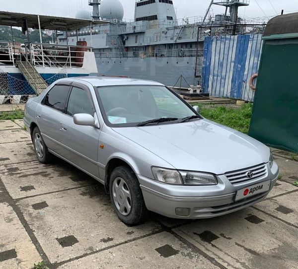 Toyota Camry Gracia 1999