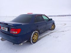 Седан Toyota Carina 1999 года, 230000 рублей, Чулым