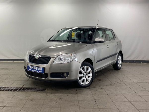 Skoda Fabia 2009 вишнёвая