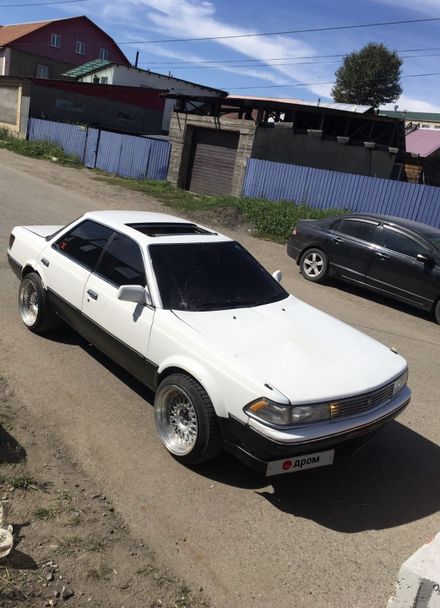 Toyota Carina ed 1985