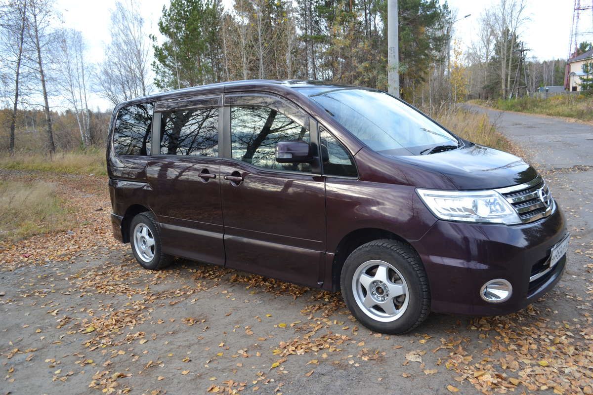 Ниссан Серена с27