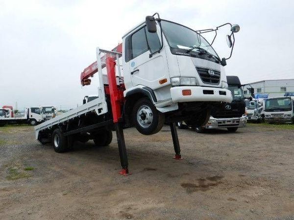 Nissan Condor Diesel эвакуатор