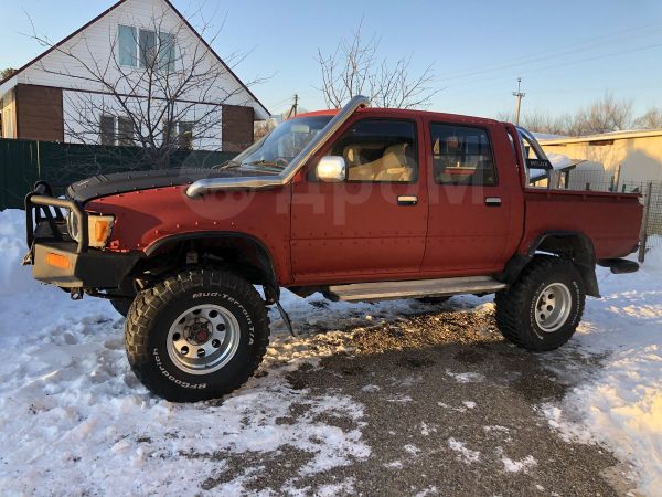 toyota hilux 1990