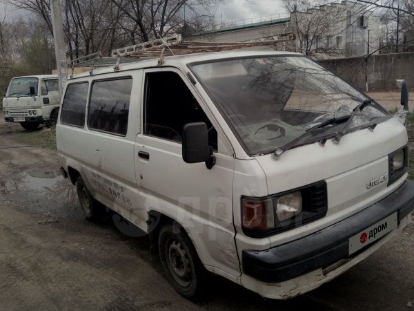 Тойота Lite Ace 5