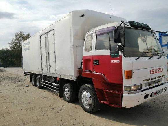 Isuzu Giga фургон реф