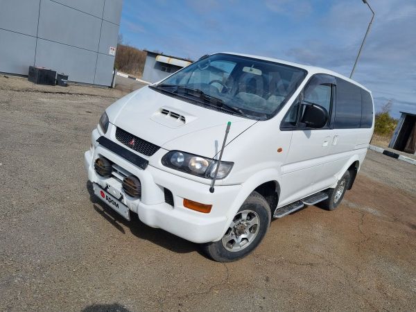 Купить Mitsubishi Delica 2000 Года