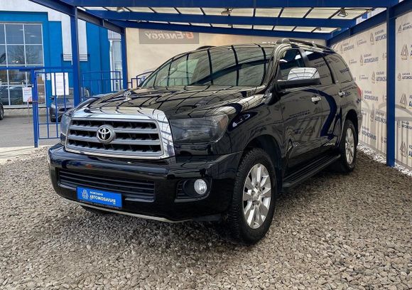Тойота Секвойя технические характеристики. Toyota Sequoia комплектации ...