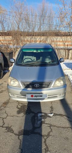 Минивэн или однообъемник Toyota Nadia 2002 года, 535000 рублей, Хабаровск