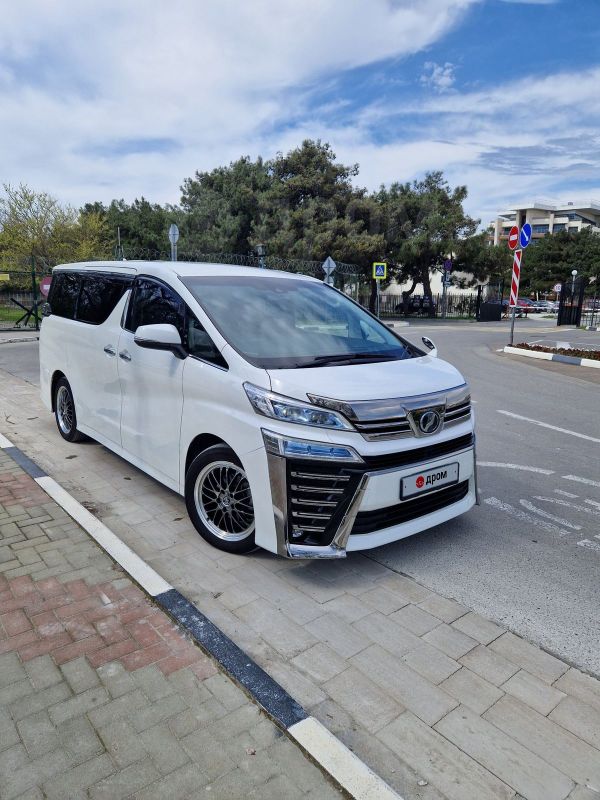 Toyota Vellfire 3 5