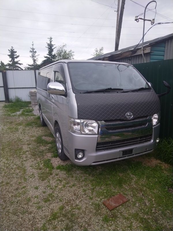 Toyota hiace 12 seater for cheap sale