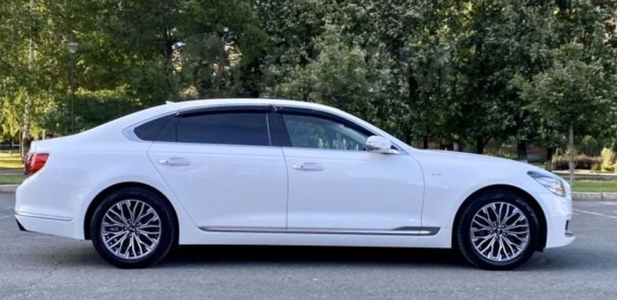 Kia k900 белая