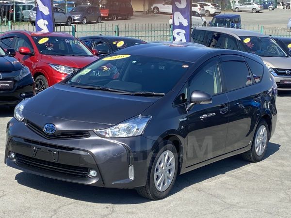 Toyota Prius Alpha 2019