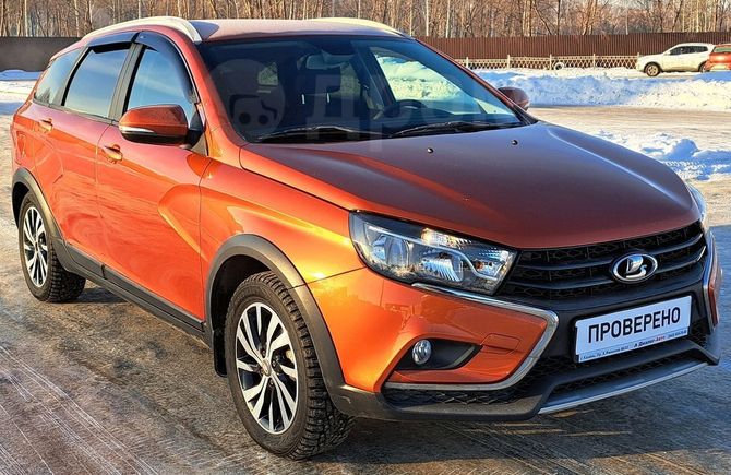 Купить б/у Lada (ВАЗ) Vesta I SW Cross 1.8 MT (122 л.с.) бензин механика в Сургу