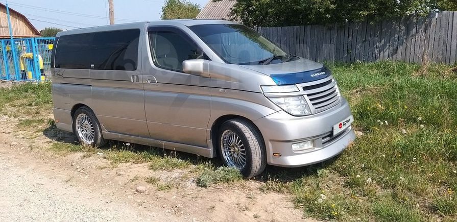 Nissan Elgrand 2003