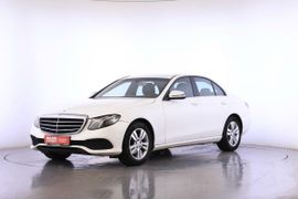 Седан Mercedes-Benz E-Class 2018 года, 2700000 рублей, Москва