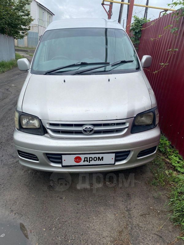 Toyota Town Ace Noah 2000
